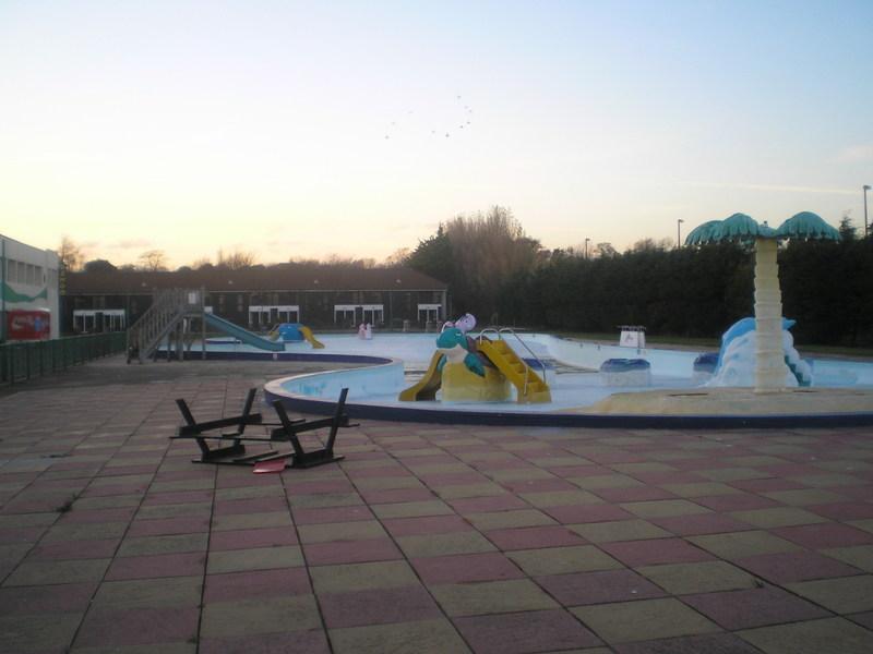 The old funpool with the Deluxe chalets in the background