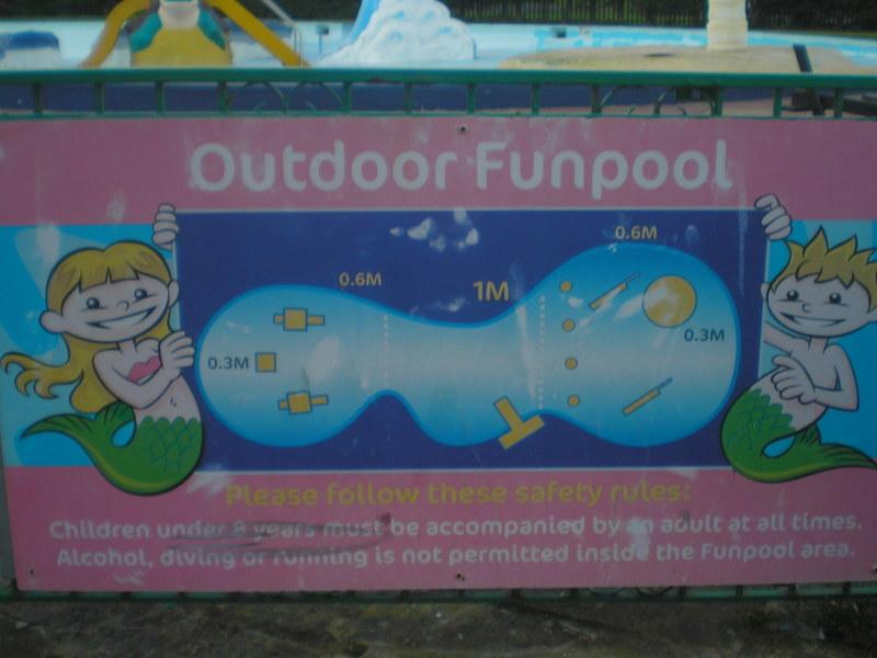 Outdoor funpool sign