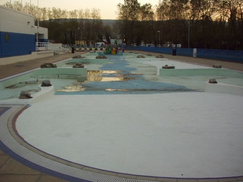 Newer outdoor pool next to Splash (built on site of old kids Yacht Pond)