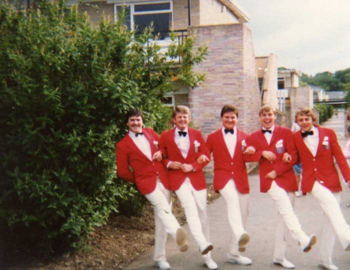 Dave Cox, Kennie, Mufty, Tony MC & Paul doing the kick at Pwllheli in 1984