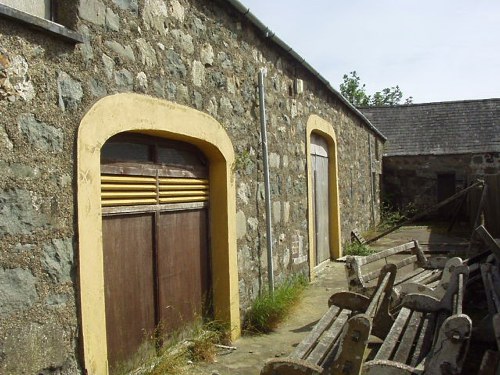 Old stables (now disused)