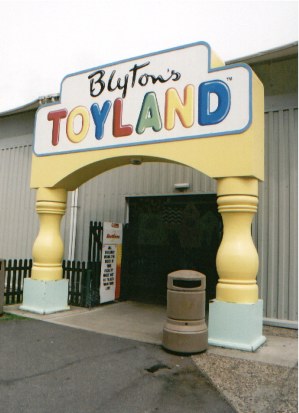 Blyton's Toyland Entrance 2002